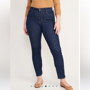 NWOT High Waisted WOW Straight Jeans 👖